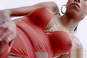 HD - Beauty Ebony Tranny Jerking Off