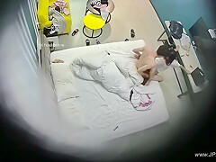 Hackers use the camera to remote monitoring of a lover's home life 597