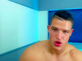 Handsome 18yo Stud With Bubble Butt & Big Dick