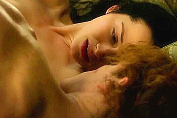 Hannah James Nude in Outlander - S03E04
