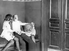 Happy teens 18+ Fuck and Spank Each Other (1920s Vintage)