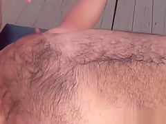 Heavyset bears love to breed outdoors
