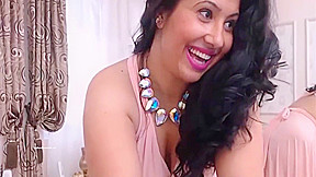 Hey Im Suneeta Enjoy On Video Call With Me