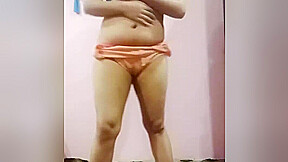 Horny Girl Masturbate Infront Of Freinds