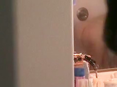 Hot Army MILF Vicky in the Shower