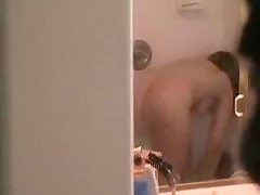 Hot Army MILF Vicky in the Shower