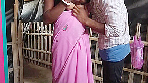 Hot Sex Pumi Bhabi Ka Crempy Chut
