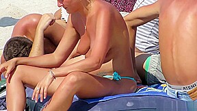 Hot Topless Amateur Milfs Close-up Beach Videos