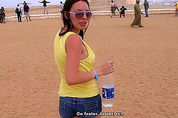 Hot girlfriend in extreme hotel room sex