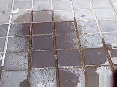 Hot japanese pisser pees outdoors