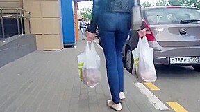 Hot russian ass after shopping