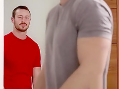 Hunky dudes ass fucking bareback