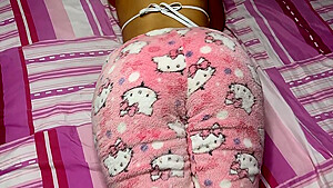 I Like To Record A Beautiful Girl When She Is Neglected And Take Photos To Masturbate