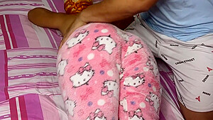 I Like To Record A Beautiful Girl When She Is Neglected And Take Photos To Masturbate