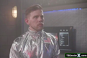 I Stumbled Upon A Hot Alien