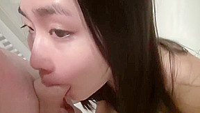 Japanese beauty gets fucked in a hot tub