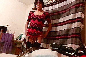 Joselynne In Tight Dress Show My Ass And Put Tongue