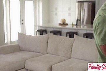 Katrina Colt And Tatiana Blow - Stop Shoving My Toothbrush In Your Pussy! Milf Yells At Swapdaughter S6:e10