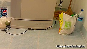 Kinky Gay Asian Twink Strokes and Soaks - GayAsianPiss