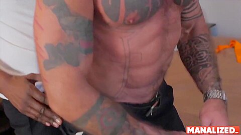 Kinky Hunk Drilled Deep By Raw Bbc - Ray Dalton