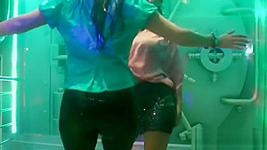 Kissable hotties give a blowjob and enjoy screwing and gangbang
