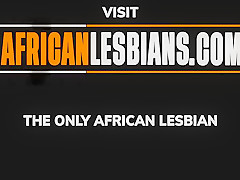 Kissing Ebony Lesbians Shower Massage And Pussy Eating