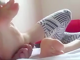 Korean Foot Goddess - Feet Licking & Toes Sucking