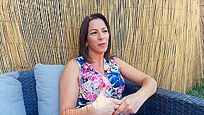 Kyara, 39, nurse in Corsica!