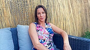 Kyara, 39, nurse in Corsica!