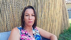 Kyara, 39, nurse in Corsica!