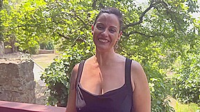 Lady, 41, wants to sweat!