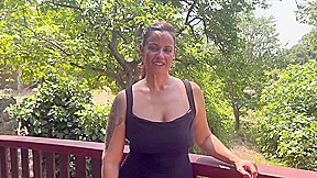 Lady, 41, wants to sweat!