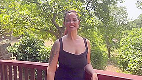 Lady, 41, wants to sweat!