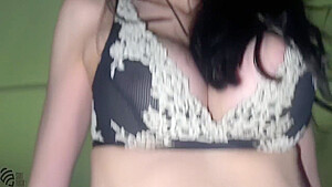 Liza Virgin And Hot Milf In Getting Orgasm 6 Min
