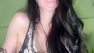 Liza Virgin And Hot Milf In Getting Orgasm 6 Min