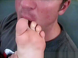 Lola foot worship