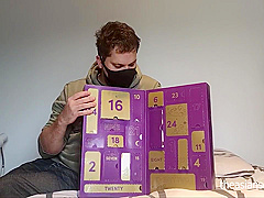 Lovehoney Advent Calendar Day 22 : I Do What I Want Of Her