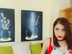 2018-06-11 06-59-05 M4 1058  Brunette Girl With Sexy Red Lips