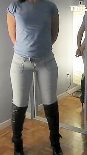 MILF with gorgeous ass in tight jeans
