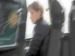 Man flashes and masturbates in the public transportation