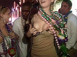 Mardi Gras Street Girls Flashing Tits And Pussy In Public New Orleans