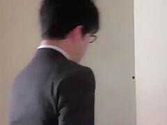05143 Married woman faints in agony