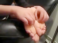 Massage tickle