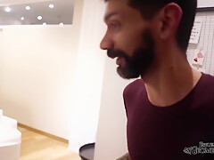 Me Quedo Atorada Y Me Coje Mi Novio Con El Vecino Por El Culo