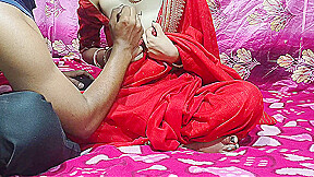 Mehndi Lagane Wale Ne Boobs Par Jabardasti Mehndi Lagai