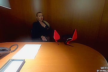 Mery Lax In Hot Suck In Her Office Acquaintance With Future Owners