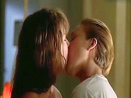 Michelle Williams, Chloe Sevigny - Lesbian Sex Senes, Topless
