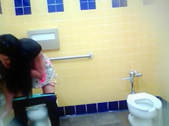 Middle-aged lady needs to urinate