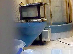 Milf caught by pissing