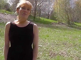 Milf im park mit wichse in der fresse!